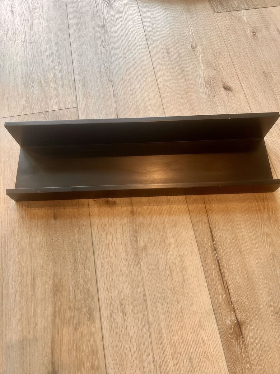 Black hanging shelf