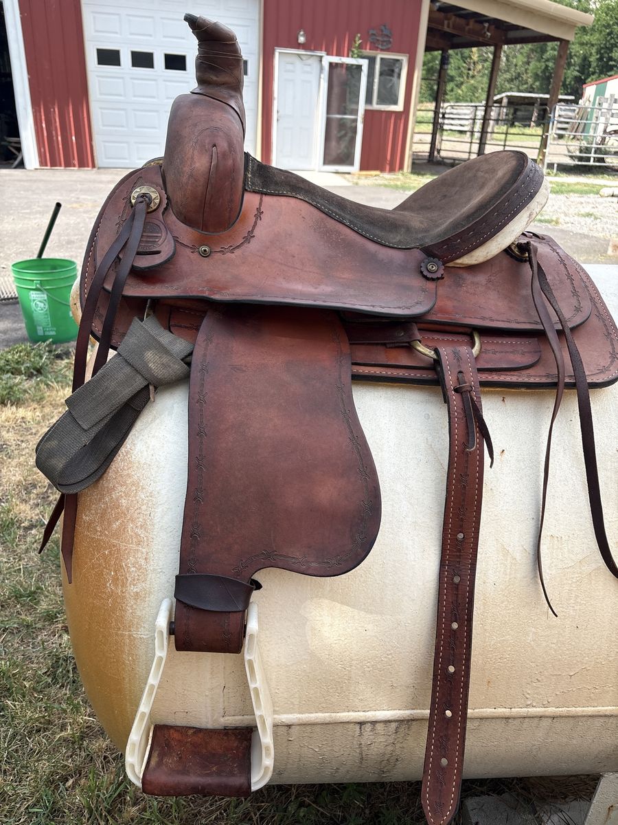 16 inch American Saddle co