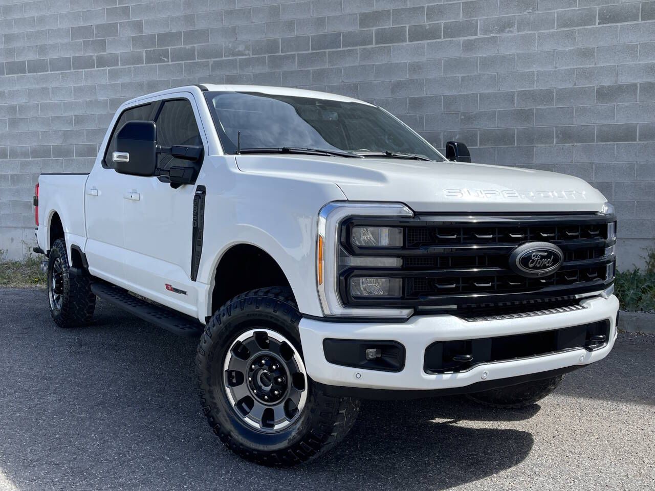2023 Ford F-350 Super Duty Lariat
