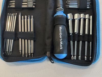 Member's Mark All-in-One Screwdriver Set with Assorted Bits & Case