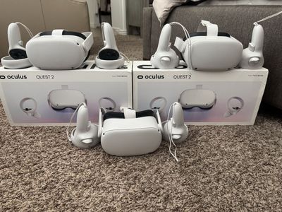 Oculus Quest 2 VR 64GB, like NEW. 3 to sell