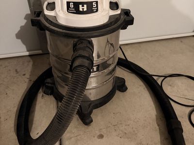 HART 6 Gallon 5 Peak HP Stainless Steel Wet/Dry Vacuum