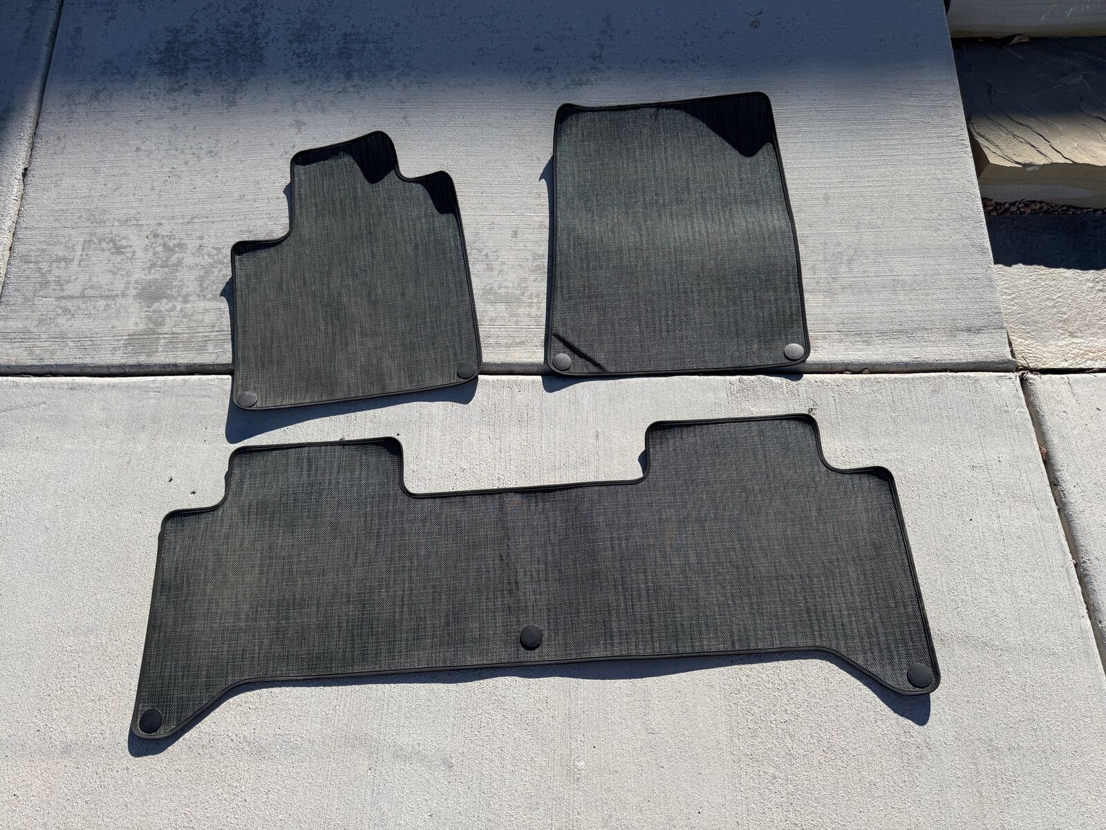 New Rivian R1T Gen 1 Chilewich Mats (Dark Green) OEM