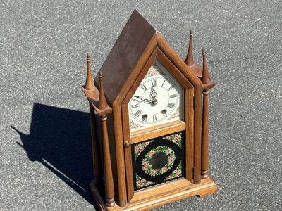 Beautiful vintage mantle clock, gothic cathedral steeple design, 1970’s?