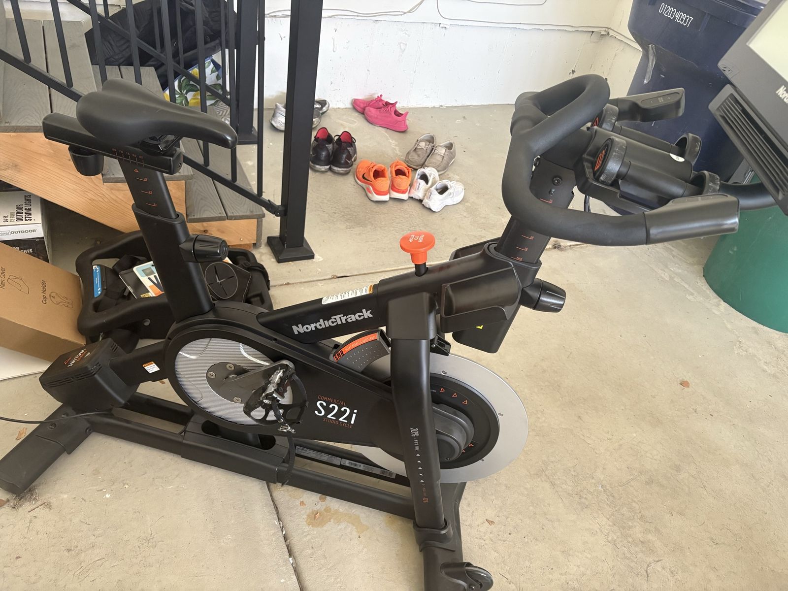 NordicTrack S22i Studio Cycle Smart Exercise Bike with iFit Interactive Training - Excellent Condition