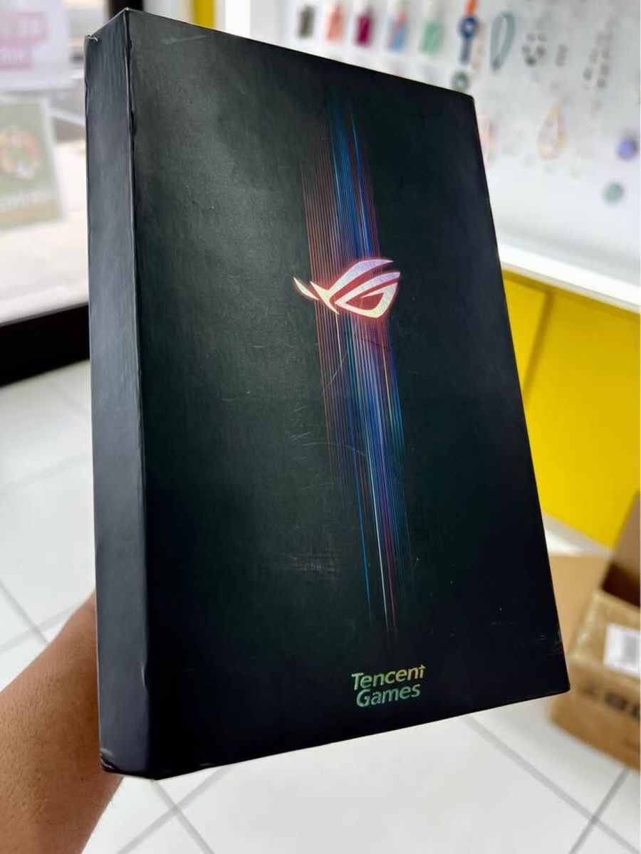 NUBIA Redmagic 8 Pro 512GB, 16GB RAM Gaming Phone.