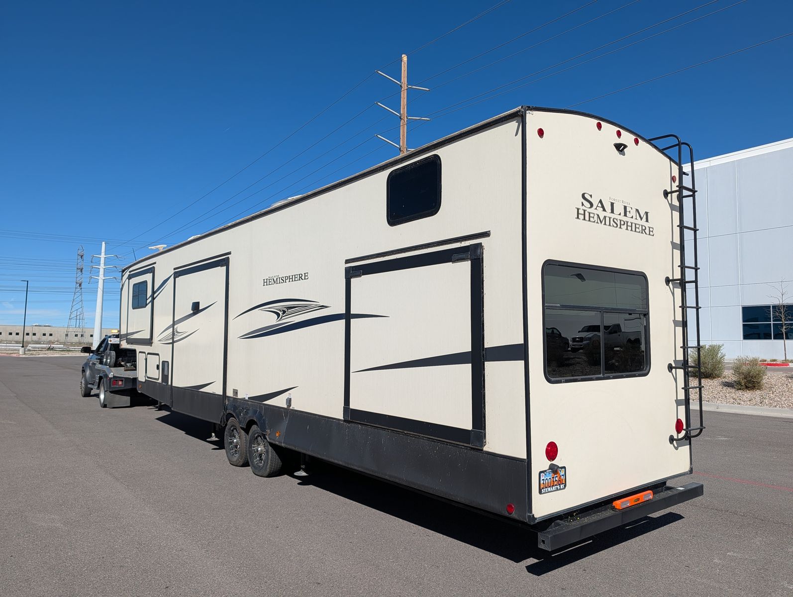 2020 Forest River Salem 5th wheel for auction!