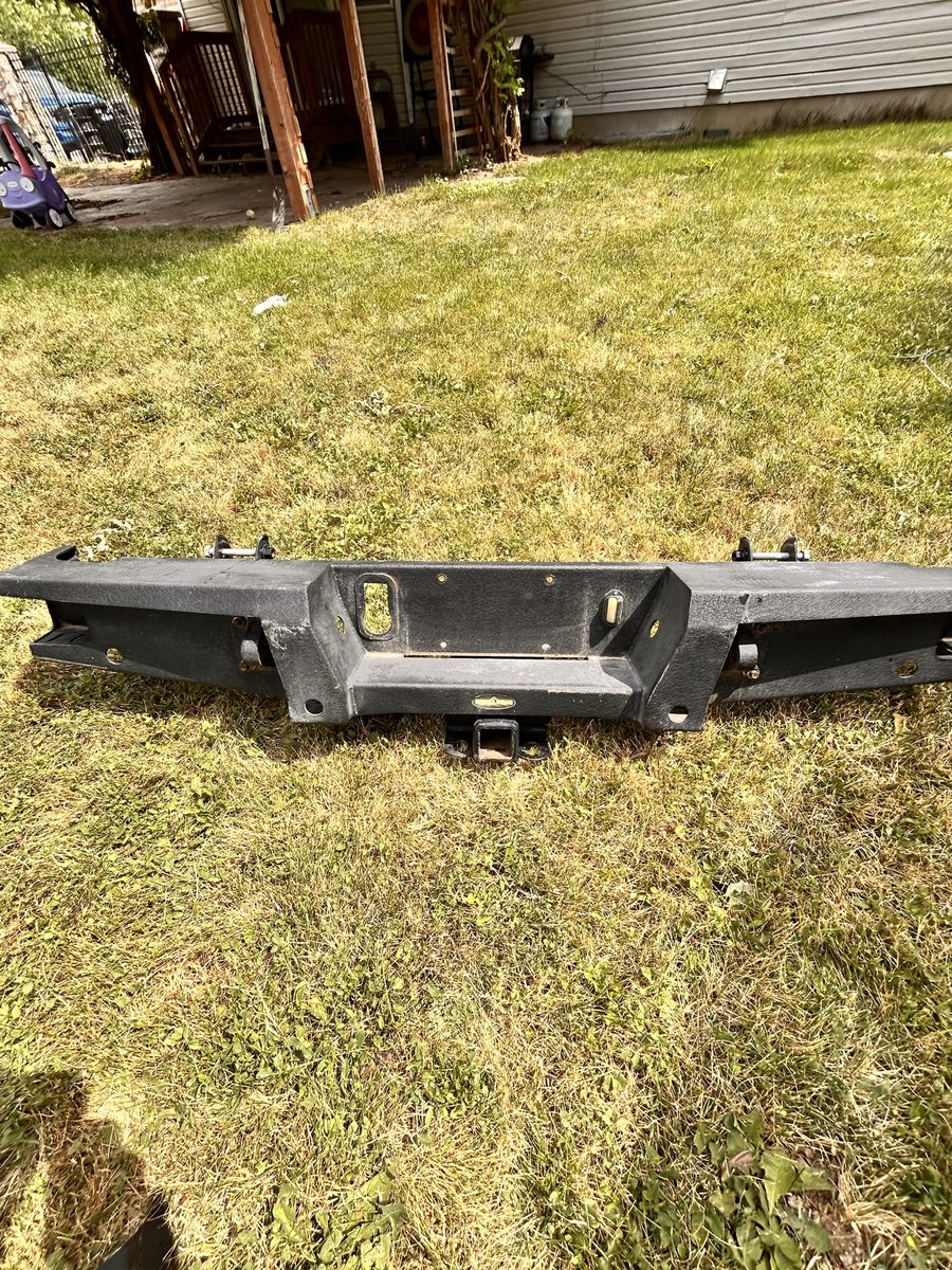 Main image 4