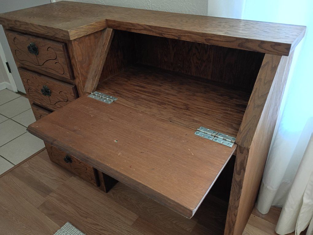 Main image 3