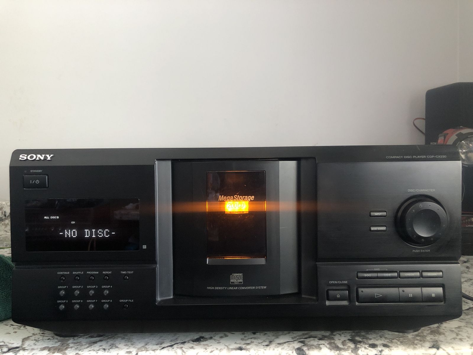Sony CDP-CX230 200 Disc Changer