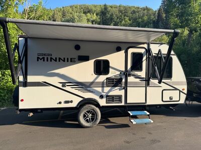 2021 Winnebago 1700BH with Upgrades