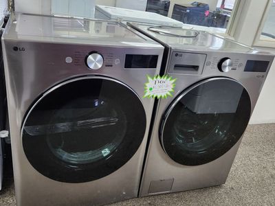 STUNNING LG FRONTLOAD WASHER AND GAS DRYER SET! BRAND NEW!