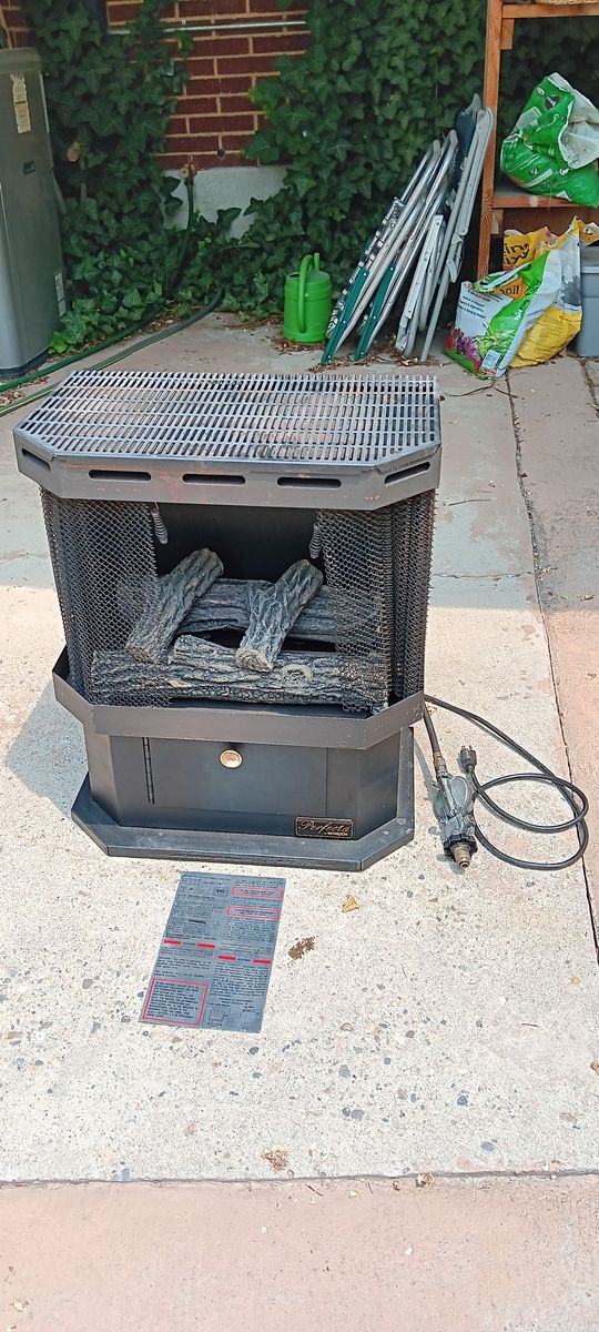 Perfecta (Winrich) 4 Seasons Ventless Gas Stove LP Propane Fireplace 40,000 BTU