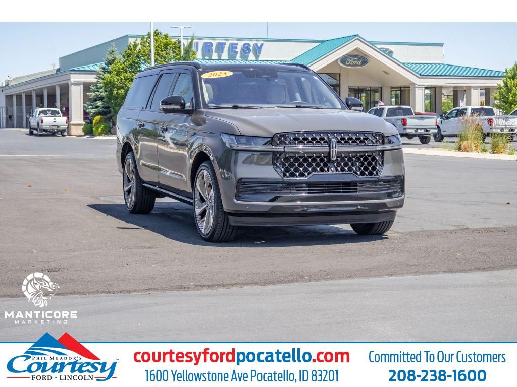 2025 Lincoln Navigator L Black Label
