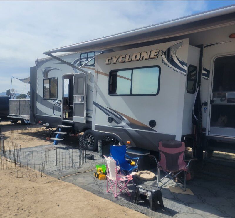 2012 HEARTLAND CYCLONE 40FT