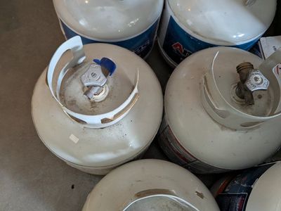 Propane Tank Cylinders 15 lbs (6.8 kg) - Used, Good Condition for Grilling & More $20 each