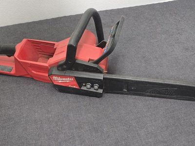 Milwaukee M18 FUEL Cordless Chainsaw (Bare Tool) with Blade Sheath