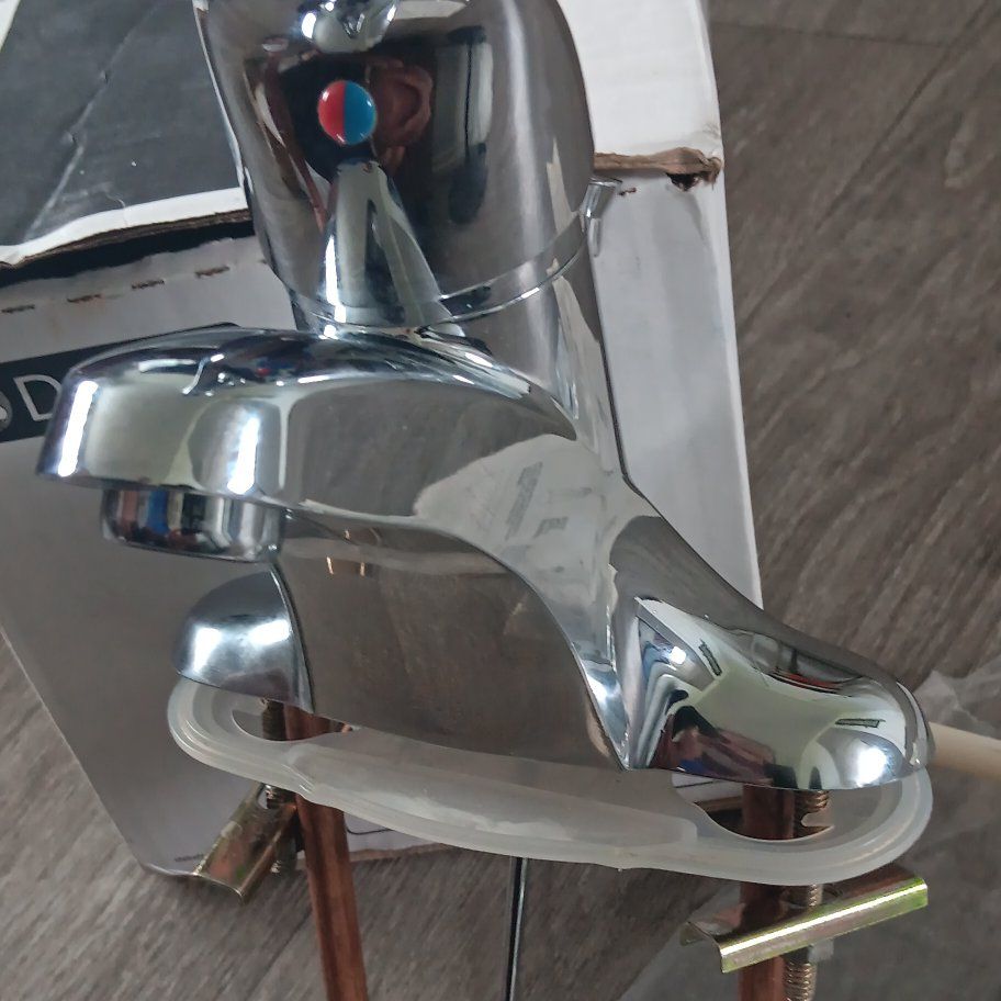 Main image 4