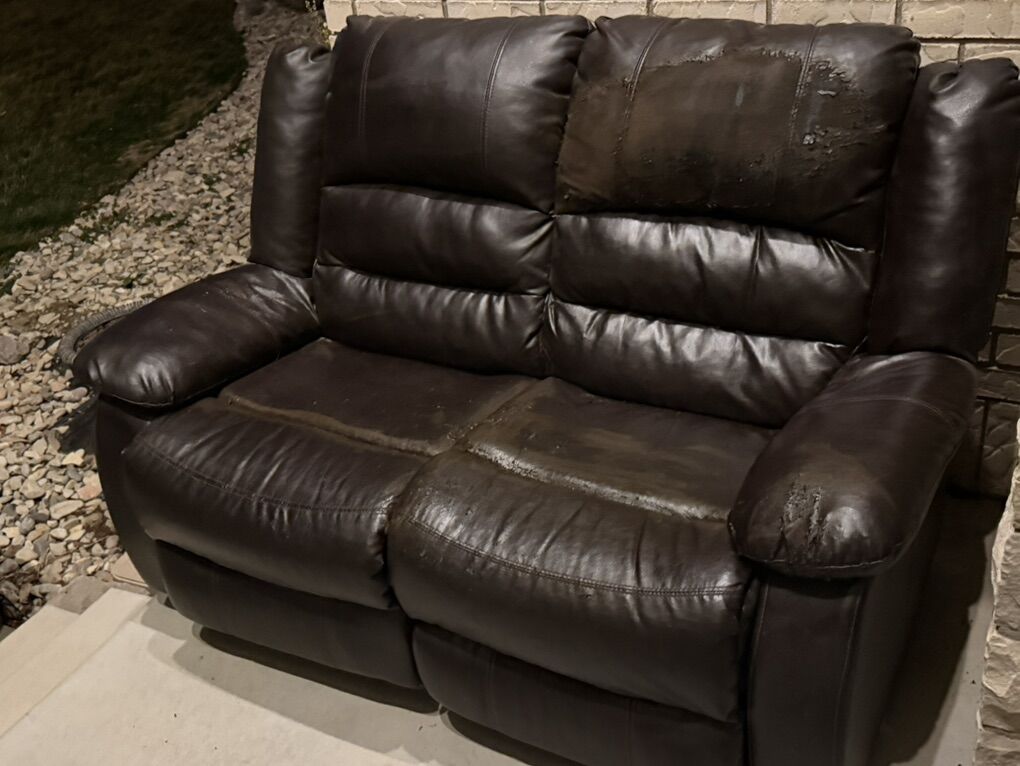 TwO Double Recliners