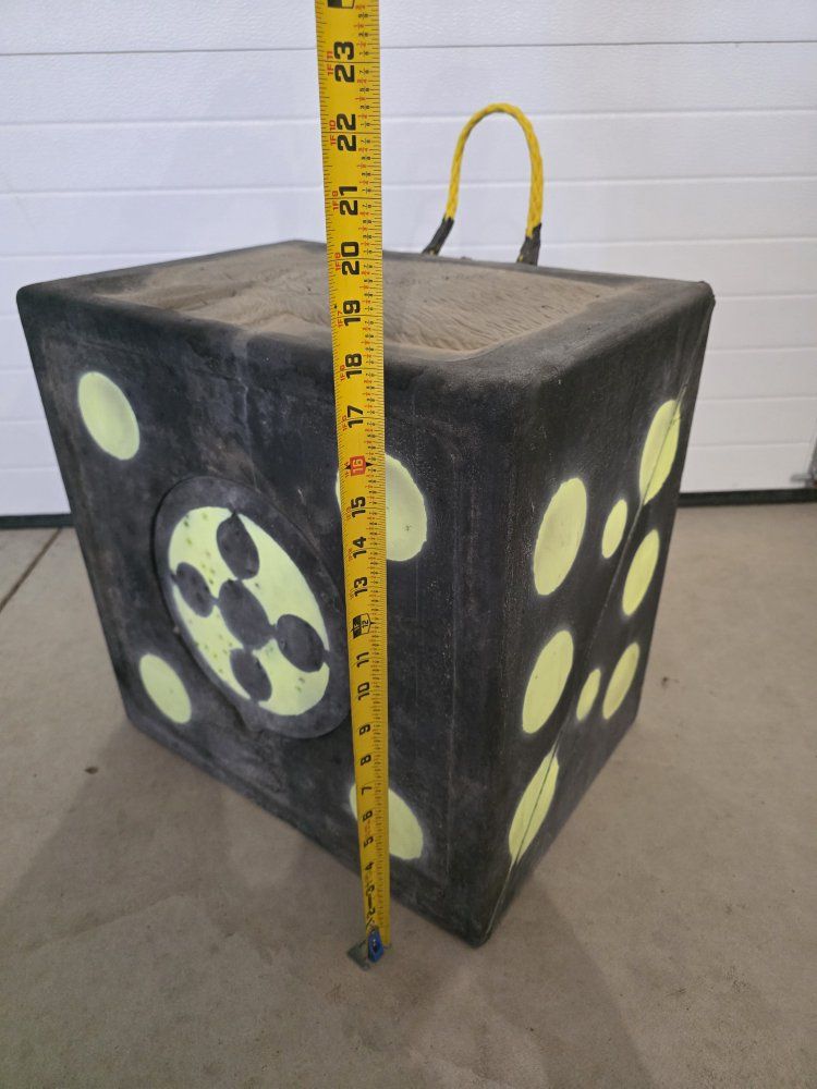 Main image 7