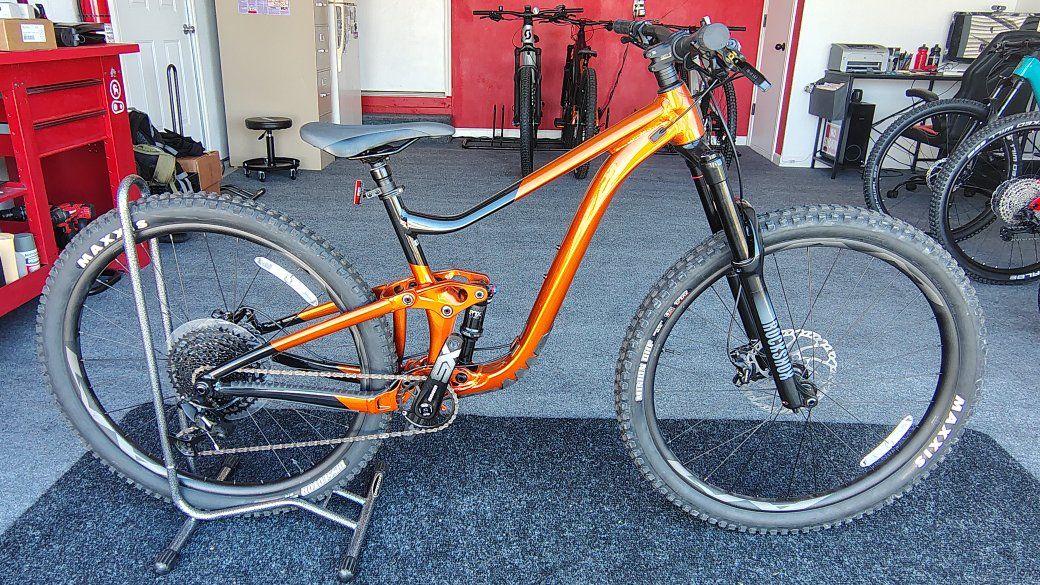 Giant Trance X (New)