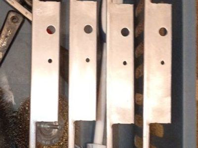 1996–2002 Toyota 4Runner OEM Rocker Panel Brackets – Restored (1997 Limited)