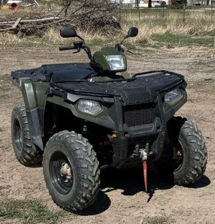 2016 Polaris Sportsman 450 (plow, winch, hitch, lights, storage, etc.) Only 600 Miles!