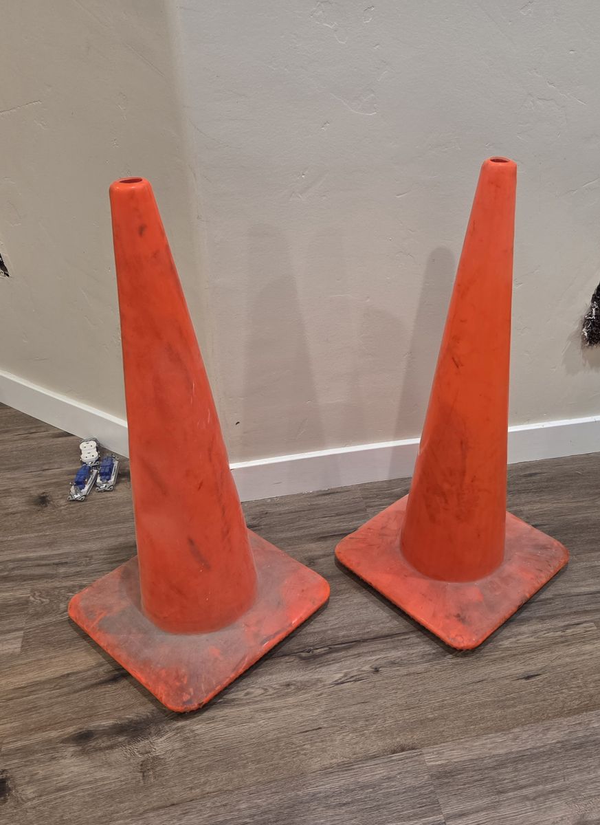 2x Large Safety Cones
