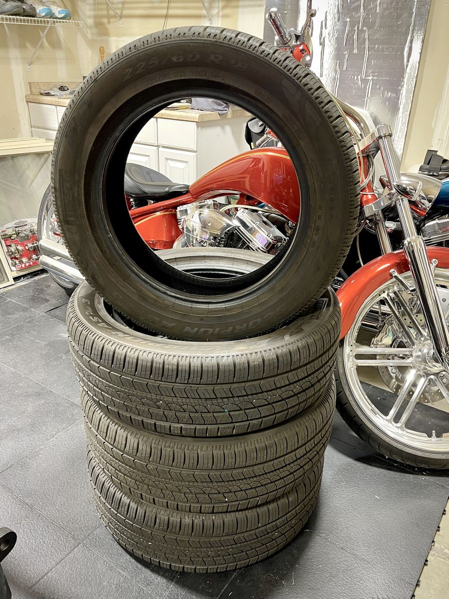 PIRELLI SCORPION AS PLUS 3 ALL SEASON TIRES SET OF FOUR 225/60R18 100H M+S (Like New 10.5/32nds)