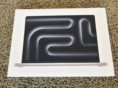 16-inch M5 Pro MacBook Pro (Silver) - 18-core CPU, 20-core GPU, 48GB Memory, 1TB SSD with 3 years AppleCare+