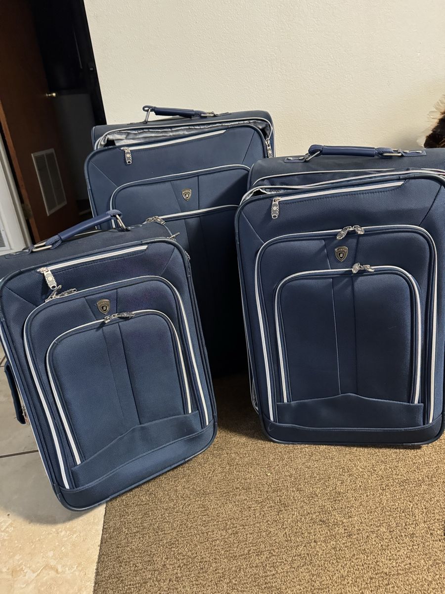 3 piece Olympia luggage set