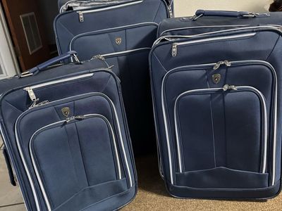 3 piece Olympia luggage set