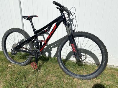 Fuji Addy Comp 27.5 Full Suspension Mountain Bike - Black/Red, Small