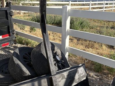 Skid steer tree, boom, crane lift