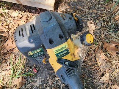 Yard-Man YM2600 26cc Curved Shaft Gas String Trimmer - Used, For Parts/Repair