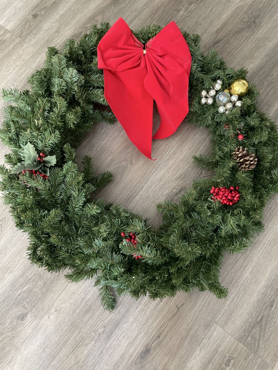 Christmas Holiday Wreath - Festive Decor with Red Bow, Berries, Pinecones & Ornaments