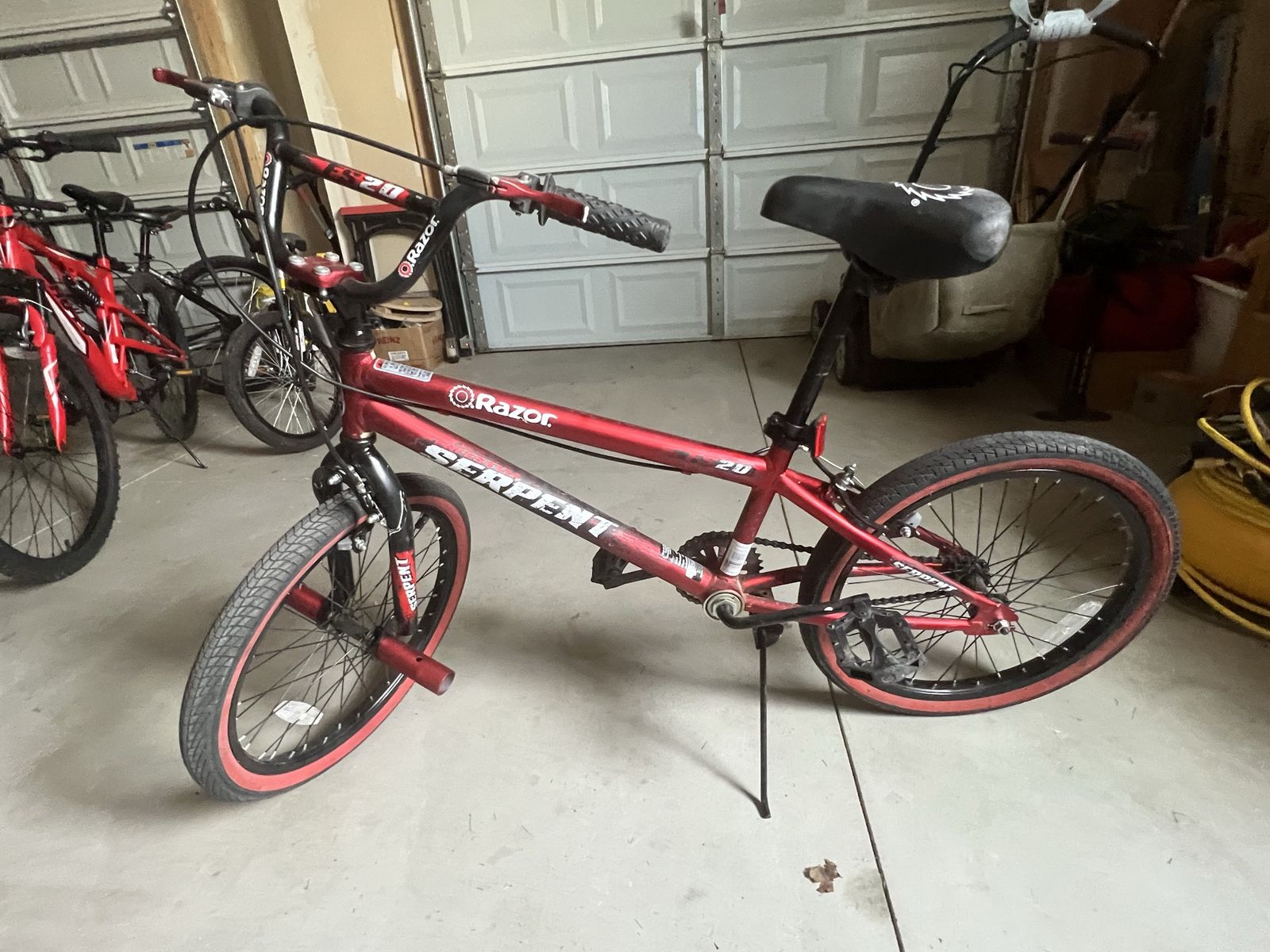 Razor Screamin' BMX Bike