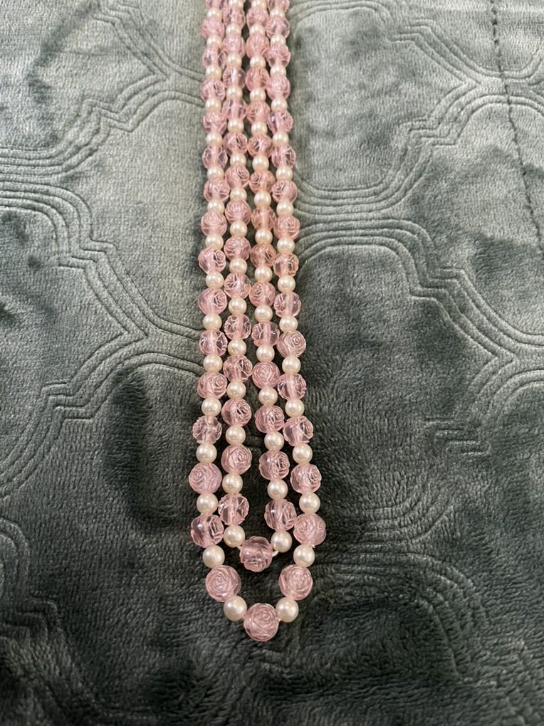 Vintage/Antique Late 1920's -1930's Necklace with Pink Rose Beads and Faux Pearl