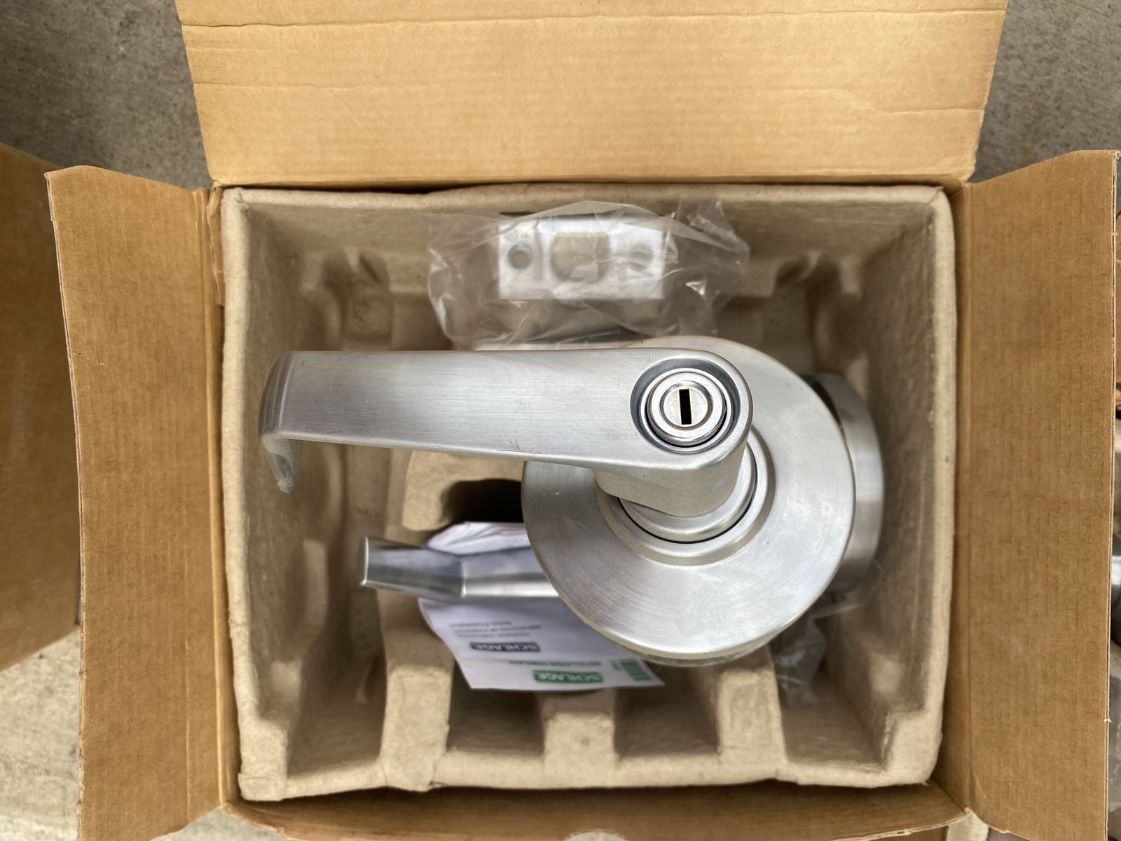 Schlage Commercial Heavy Duty Keyed Entry Lever Door Lock Satin Chrome