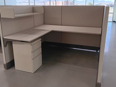 Cubicle 6x6 & larger | Herman Miller AO2 | 53" tall Pre-owned workstation
