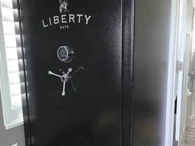 HUGE libery safe 50 Patriot