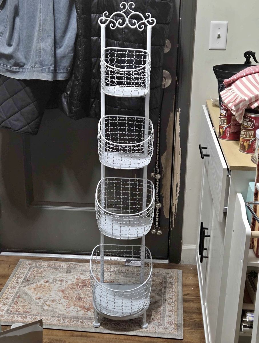 White decorative shelf