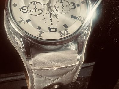 V6 Super Speed Men's Watch with White Leather Cuff Band