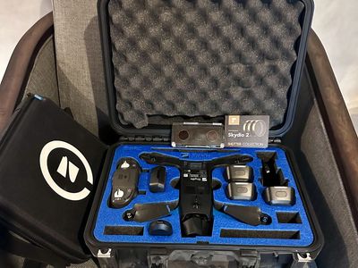 Skydio 2+ Full Kit - Hard Case, Beacon, 3 Batteries, Controller, ND Filters - ONE Arm Broken (Repair/Parts)