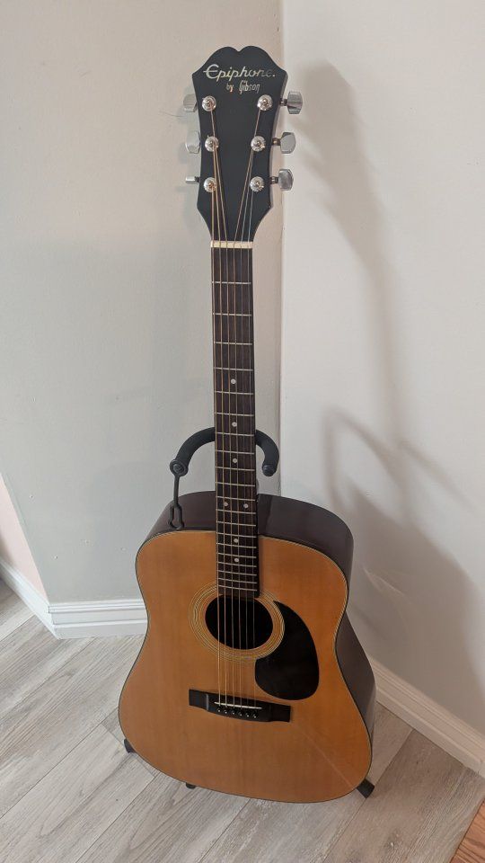 Vintage Epiphone by Gibson PR 325 Dreadnought Acoustic Guitar - Made in Korea. late '80s early '90s. includes case