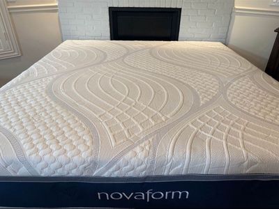 Flawless! King novaform Mattress! Only $250