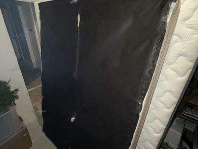 2 free box springs