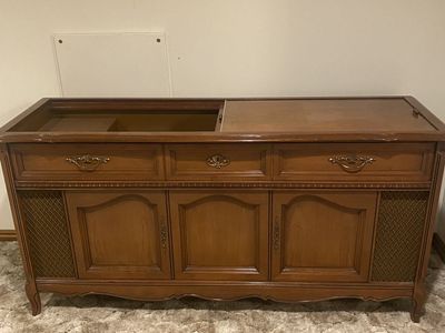 Vintage Magnavox Stereo Console - original owner
