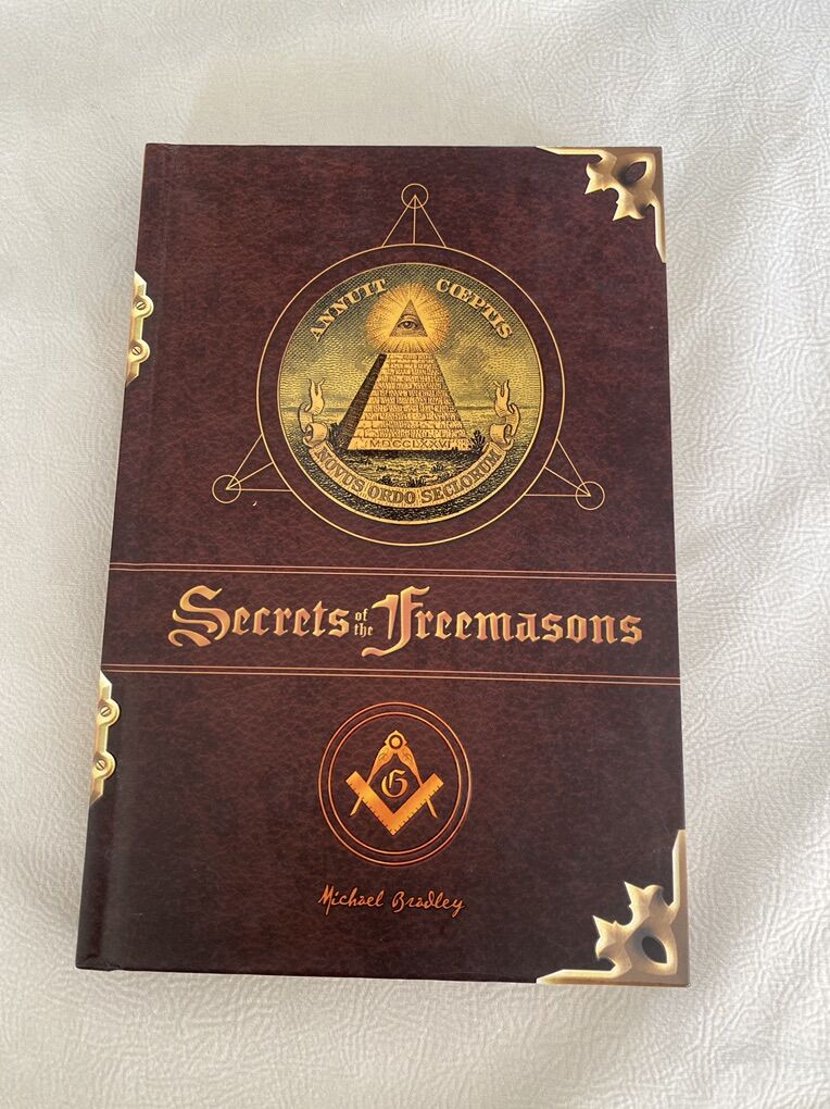 New- THE SECRETS OF THE FREEMASONS