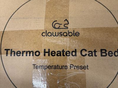 Clawsable Thermo Heated Cat Bed - Temperature Preset, 19.7" x 19.7" - Model PLR40